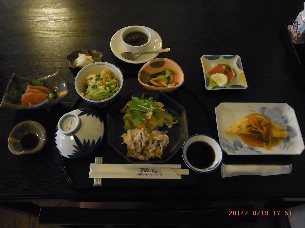 Hakuba Alpine Hotel Buitenkant foto