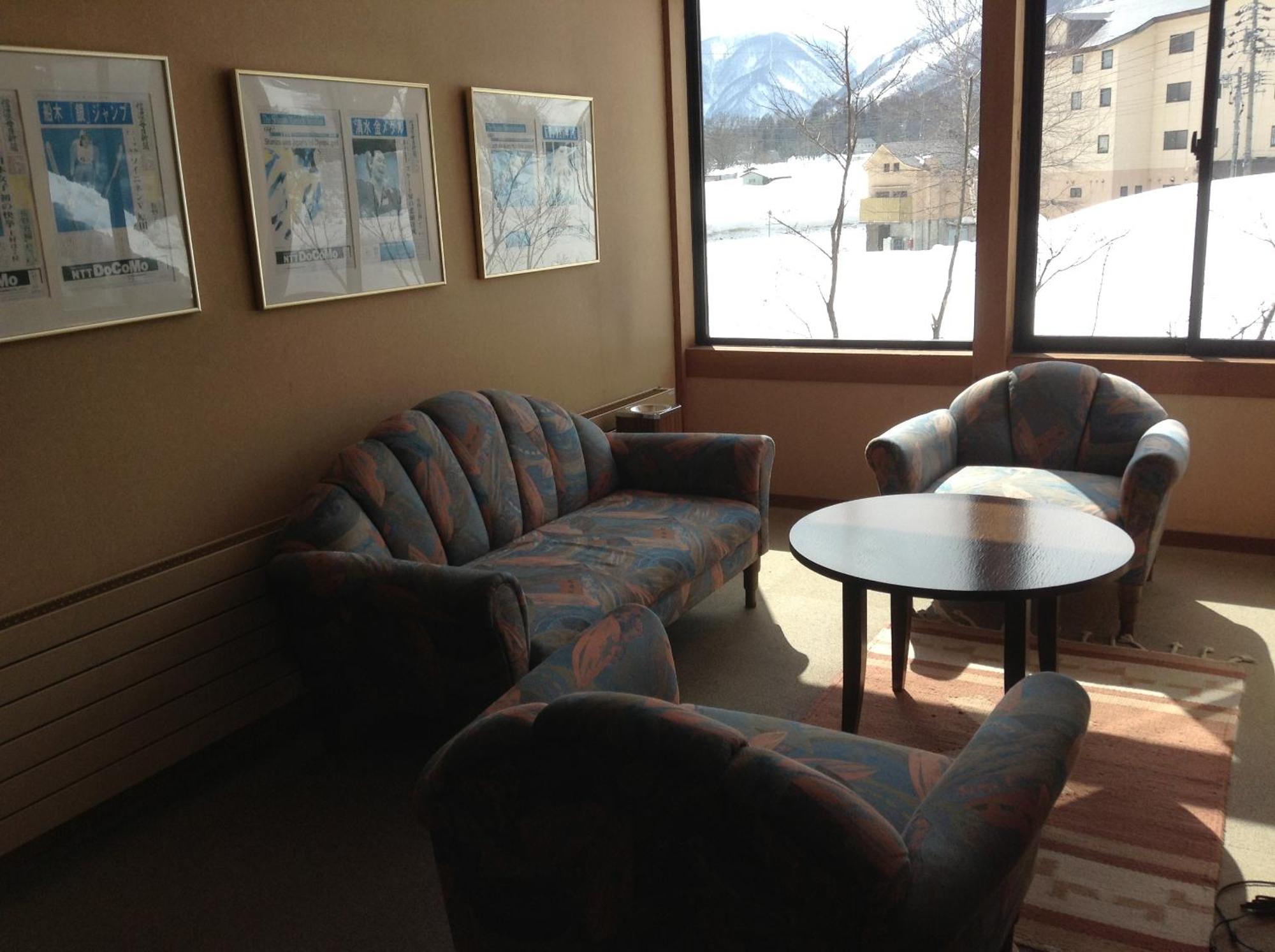 Hakuba Alpine Hotel Buitenkant foto