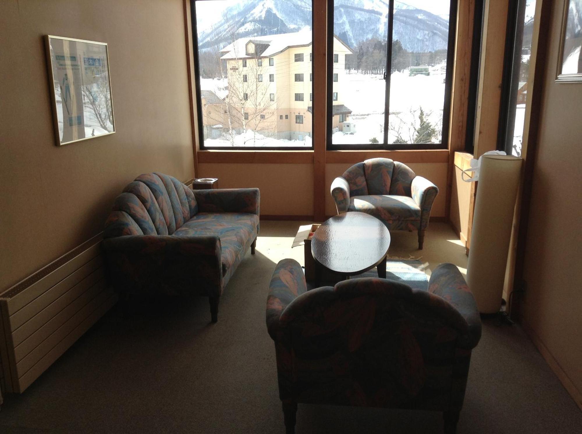 Hakuba Alpine Hotel Buitenkant foto